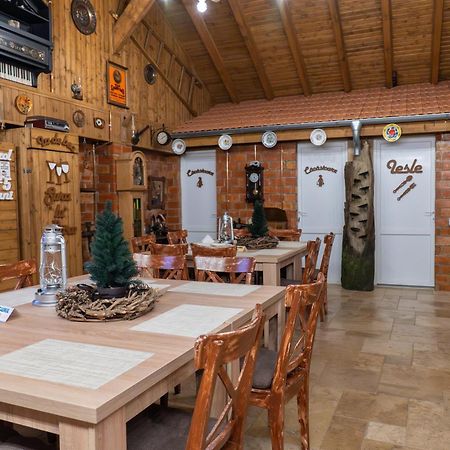Sura Lu' Patru Appartement Vulcan  Buitenkant foto