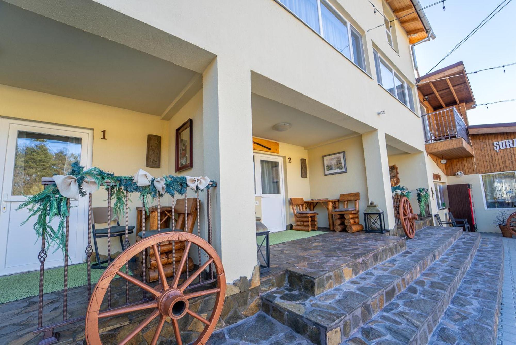 Sura Lu' Patru Appartement Vulcan  Buitenkant foto