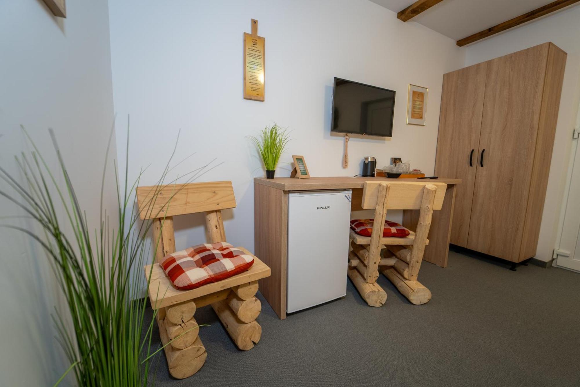 Sura Lu' Patru Appartement Vulcan  Buitenkant foto