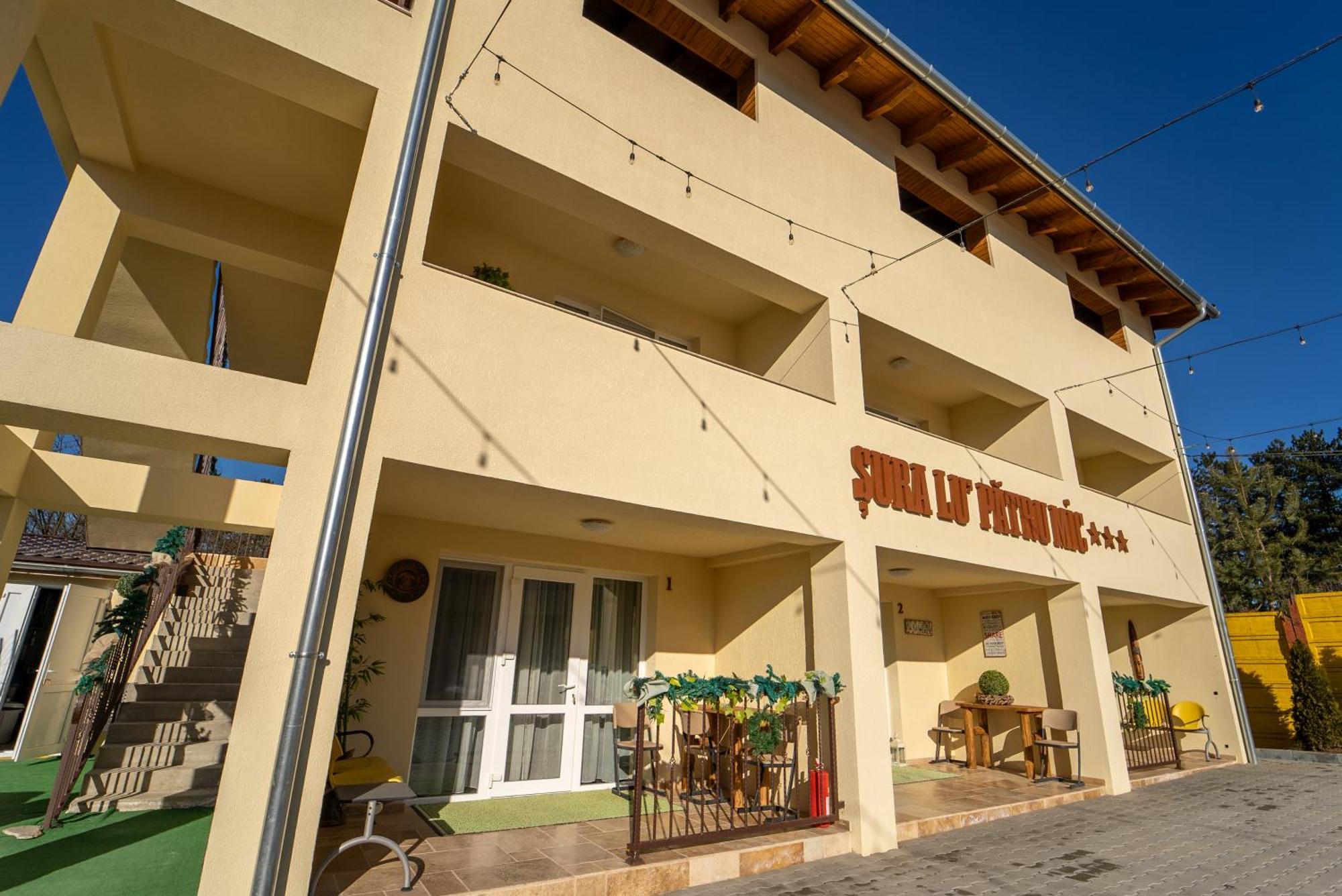 Sura Lu' Patru Appartement Vulcan  Buitenkant foto