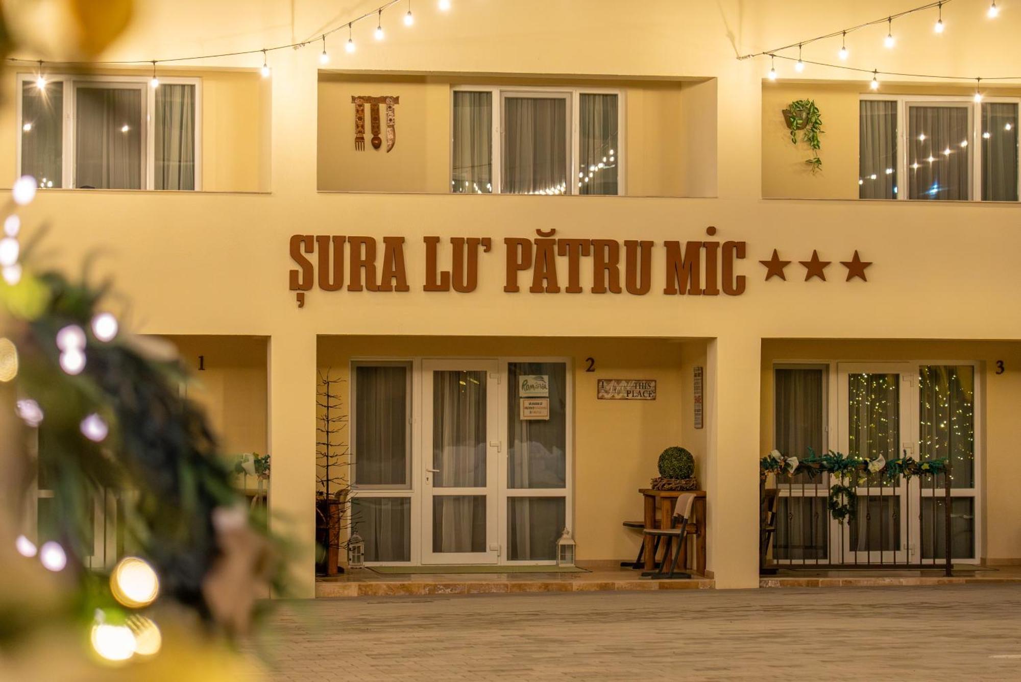 Sura Lu' Patru Appartement Vulcan  Buitenkant foto